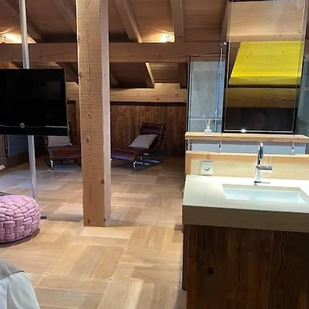 Bellevue 5*, Chalet