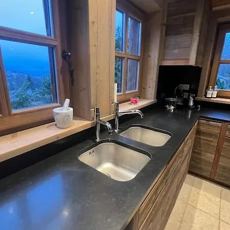 Chalet Bellevue 5*, *